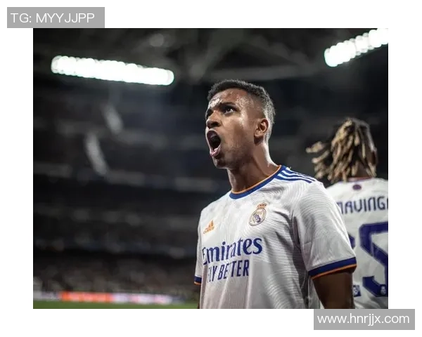 足坛魔王霸气降临震撼绿茵赛场引燃全球球迷激情热潮