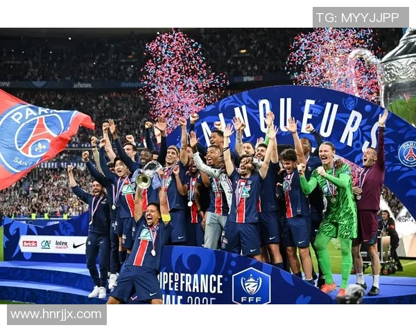 帅气足球球星们的独特魅力与球场风采解析